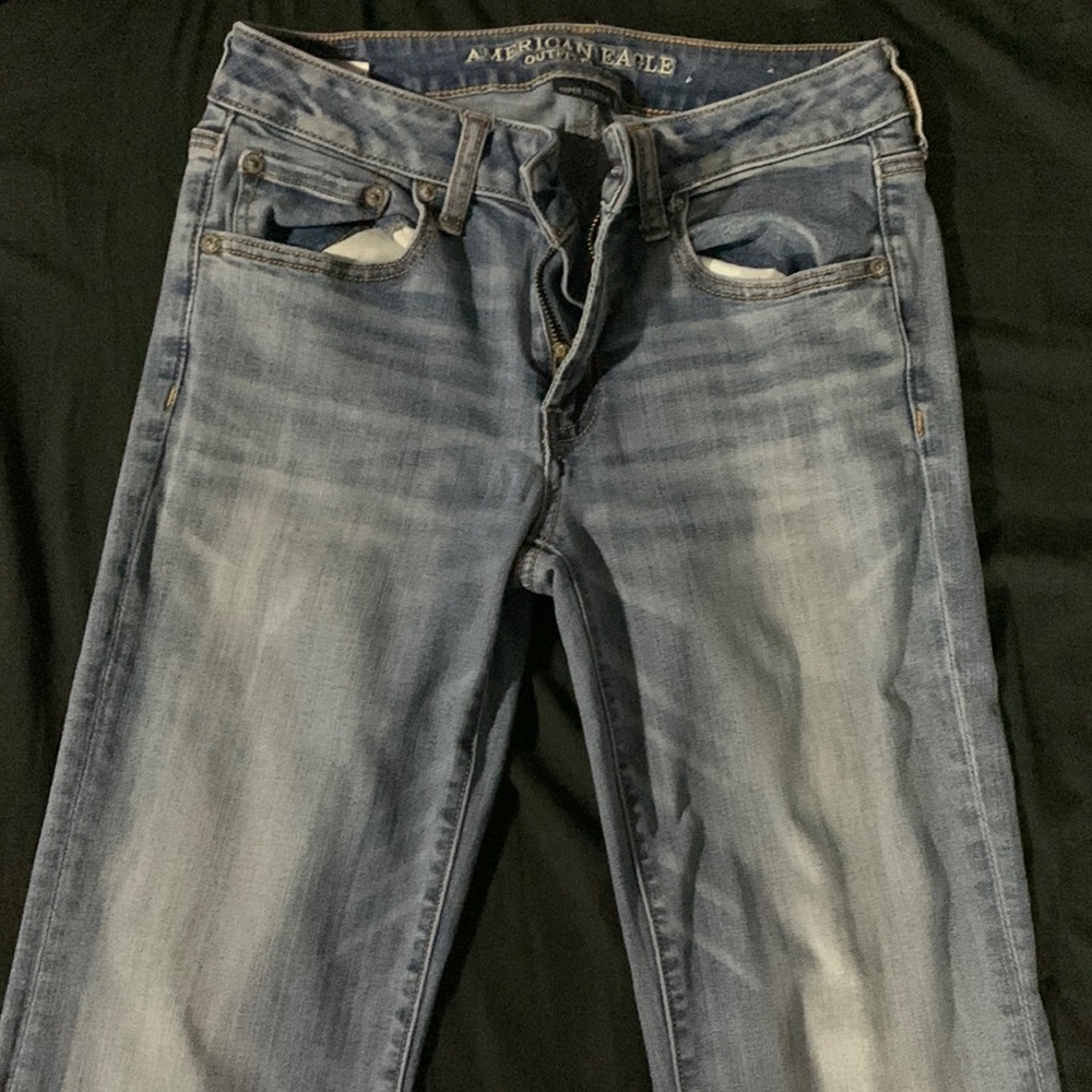 low waisted jeans